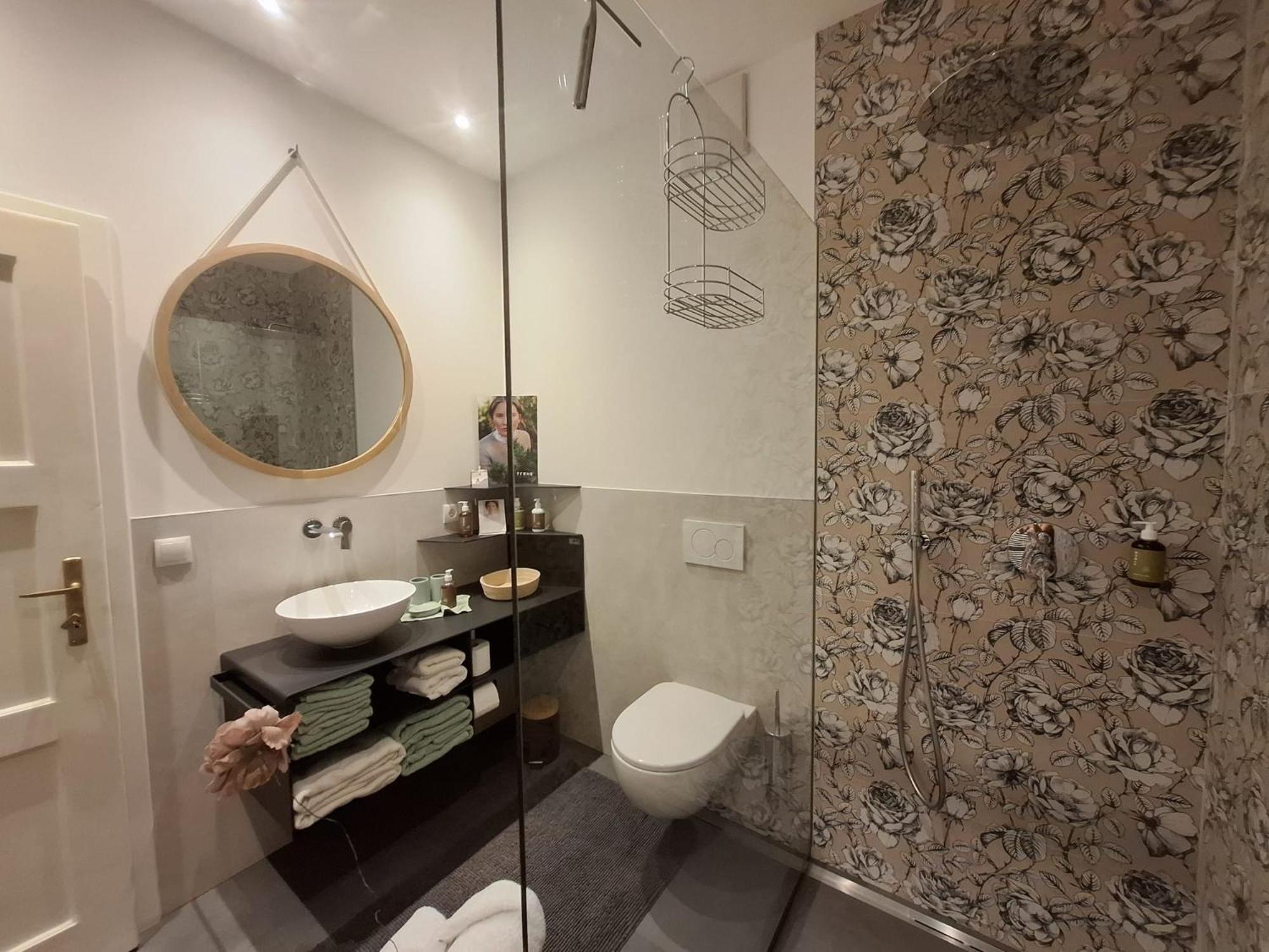 Apartment Wildflower In Privatvilla Im Herzen Merans מראה חיצוני תמונה